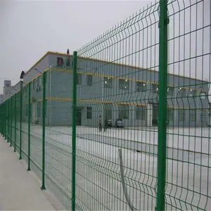 鹰潭市护栏网厂家现货养鸡圈地铁丝护栏网 月湖区公路果园菜园墨绿色双边丝护栏