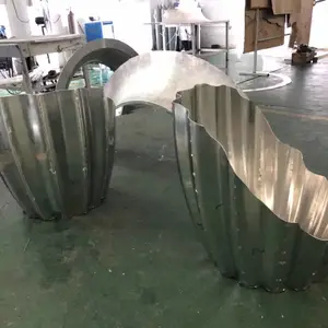 �γ��а��������� ����ʯ������ У԰Ļǽ������