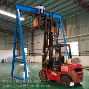 ���ڼ��׵�װ���żܵ������ؼ�ģ�ߵ��ܳ���
