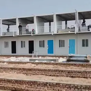 带防砸棚活动板房安装 工地彩钢板房搭建 保温住人使用