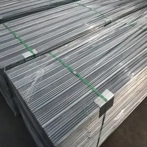 ��ֱ����ཬ����600mm���ȳ�ѹ�����н������� ǽ��һ���Ĥ