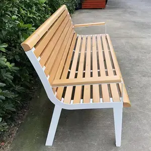 �̽��ƹ㳡���������� ��̨���п������ʶ������� �ȹ��ִ� ����ʱ��