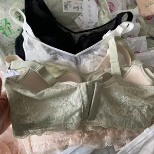 ���ڹ�����������ڿ� ��ͷ���Ŀ�����������г�