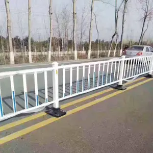 道路设施安全隔离护栏 道路临时隔离护栏 道路施工隔离护栏 澜润保质保量 市政公路安全围栏