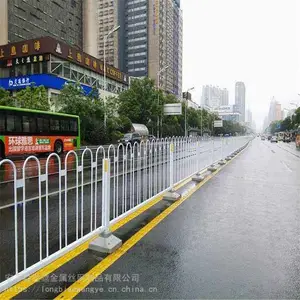 公路市政护栏 道路隔离栏 道路交通隔离护栏