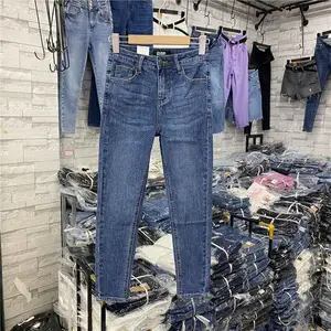 便宜女装牛仔裤新款时尚弹力小脚裤九分裤批发女士牛仔裤清货