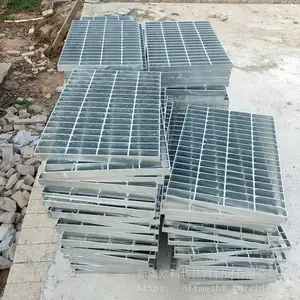 新疆镀锌钢格板 防滑踏步 水沟盖板 规格齐全现货秒发