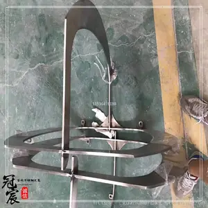 �ִ���Լ����η������������ѽ�ɫ����������䴩�¾��������