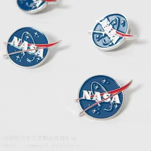 ���ҹ�Ӧ�����ƽ�����ɫ����У�����￨ͨ��ҵ���ŵν���������