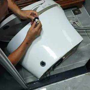 ̫ԭ�к����ظ�����ͨ��ˮ��ά�޵�·�տ���բ��װˮ��ů������