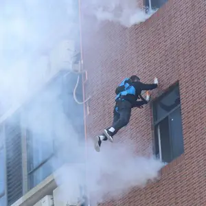 高楼层自主逃生缓降系统