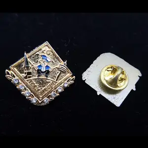 ������������С����ѫ��У��logo˾�ռ��������Ʊ������붨 ��