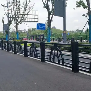 京式市政护栏 镀锌钢管机非隔离栏 道路安全防护栏厂家批发