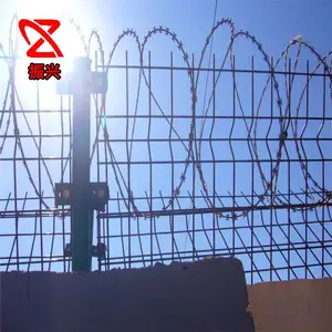 ***Y型柱带刺铁丝护栏网刺丝滚笼防逃防盗护栏网飞机场防爬护栏