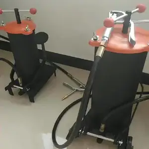矿用脚踩式注油器镀铬枪头 6L脚踏式黄油枪宇成生产厂