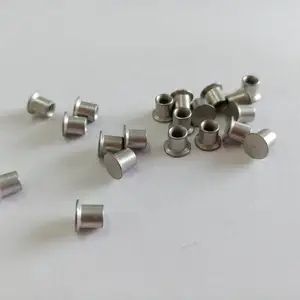 ����˽�ͨ��־����í��������ͨ��ʶ���Զ�í����