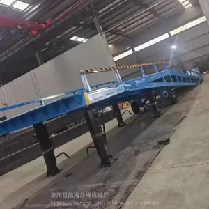 襄阳老河口移动升降平台车厂家 上货电动登车桥 叉车装卸货平台 优质制造商
