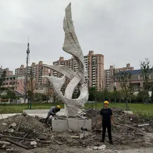 不锈钢镜面雕塑 户外广场地标性建筑园林景观工程大型飞鹤制作安装