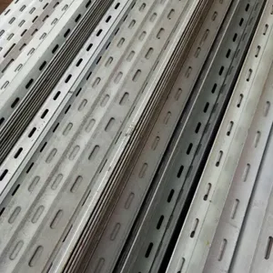 现货销售40*4热镀锌冲孔角钢 50*5万能三角铁 电厂用镀锌花角钢