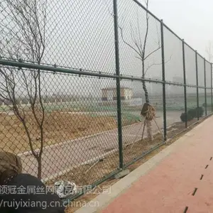 ����ڡ�ѧУ�˶�������Χ��|����Χ��������ʩ������