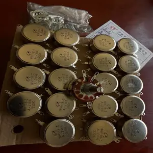 电位器 WH118-IA-2WA-330K 绕线型多圈 功率2W 圆形可调节型 高精度 安装方便 带固定螺丝及垫片