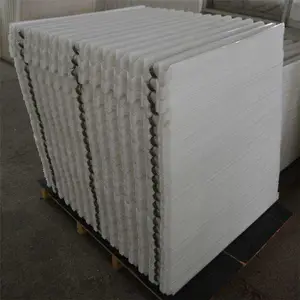 影响蜂窝斜管填料价位的因素有哪些 沉淀池斜管填料产品的切割 荣茂