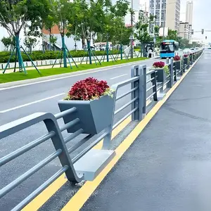 市政道路花箱护栏户外铝合金金属隔离栏景观绿化组合花箱