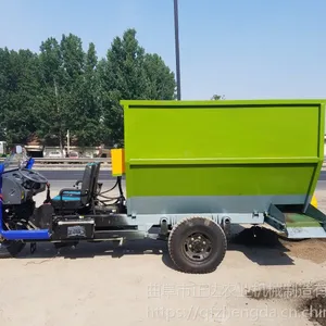 根据饲养过道宽窄定做撒料车 时风柴油撒料车价格
