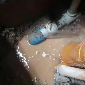 ��©ˮ,���۹ܵ�ά��,���Թ���©ˮ�绰
