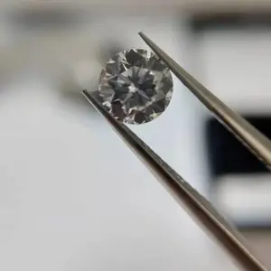 Z时代实体店精工培育钻石项链婚戒日常配饰个性化定制
