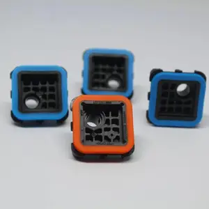 厂家定制电动三轮车二轮车接插件部件连接器LSR液态硅胶包塑胶