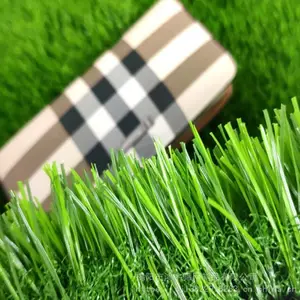 鸿宇筛网工程外墙遮盖围蔽仿真草坪 人工绿化假草皮 塑料绿植地垫
