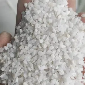 石英砂选用优质石英矿开采加工破碎 多个型号可供挑选 欢迎来电咨询
