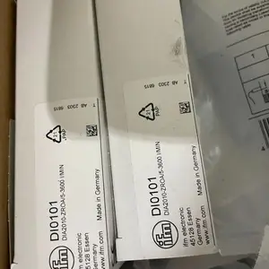 ��ƽ�ľ��ε��ʽ�ӽ�����IW5051 IW-3005-BPKG