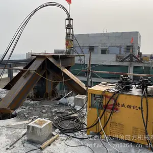 高空钢连廊整体液压同步提升施工
