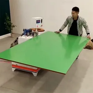 ����С��ҡ����̨�� ľ����е���۾��ܵ���������̨��ĸ��