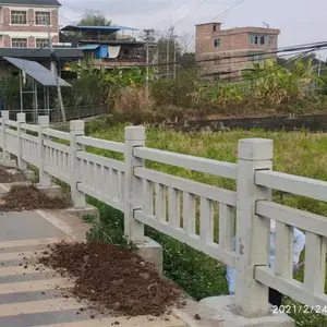 南宁水泥栏杆 仿藤护栏 混凝土防护栏 钦州北海精光隔离护栏 河池百色厂家