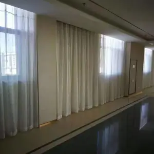 ʯ��ׯѧУ����������ˮ���������ڹⴰ����ѧ¥���մ�������