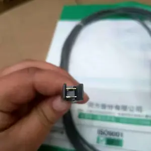 清华同方1对110-110鸭嘴跳线 灰色