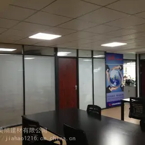 ��ݸ�칫�Ҳ�����ǽ����������ǽ���пհ�Ҷ������ǽ