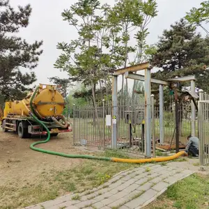 北京顺义区污水清理抽污水吸污车出租——室外管道清洗设备齐全