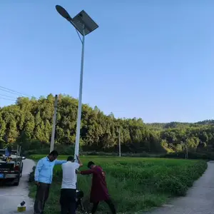 源头工厂供应改造太阳能路灯 户外防水led6米7米8米太阳能路灯