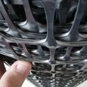 加厚塑料养殖围栏 黑色果园圈地护栏 拦鸡拦鸭圈玉米网