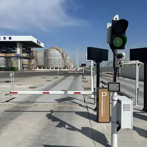 无人值守地磅称重系统语音播报红黄绿灯引导车牌智能识别地磅无人值守称重