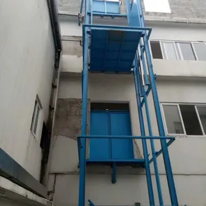 虎门货梯室外安装铁皮门配电梯按钮4层楼升高11米 东莞液压升降台厂家定做