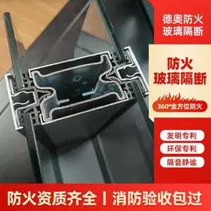�°·�����ϣ�A�೵���ǽ��C��д��¥��Ҷ�߸��䣬�����Ͳ�����