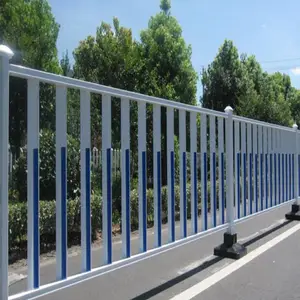 人行道城市道路公路交通人车分流中央隔离市政护栏