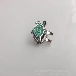 ��ɫ���״���ñ�У������ϼ��ӣ��ҿ�����Ƶ�ñ�г�