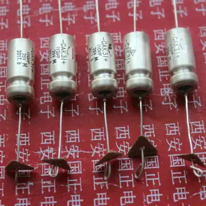 国之航 CA300-63V-47UF 半密封 银外壳封装 轴向引出 有极性电容器