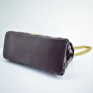 江门个性链条包_欧思皮具_水桶_少女_旅行_商务_大空间_手提